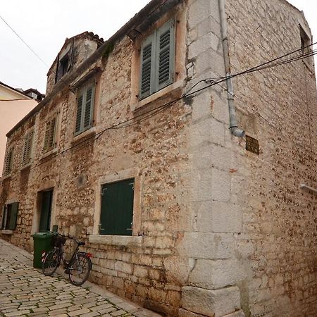 Apartment Il Cortile Rovinj Bagian luar foto