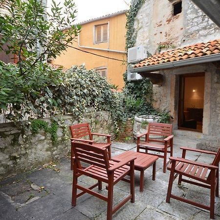 Apartment Il Cortile Rovinj Bagian luar foto